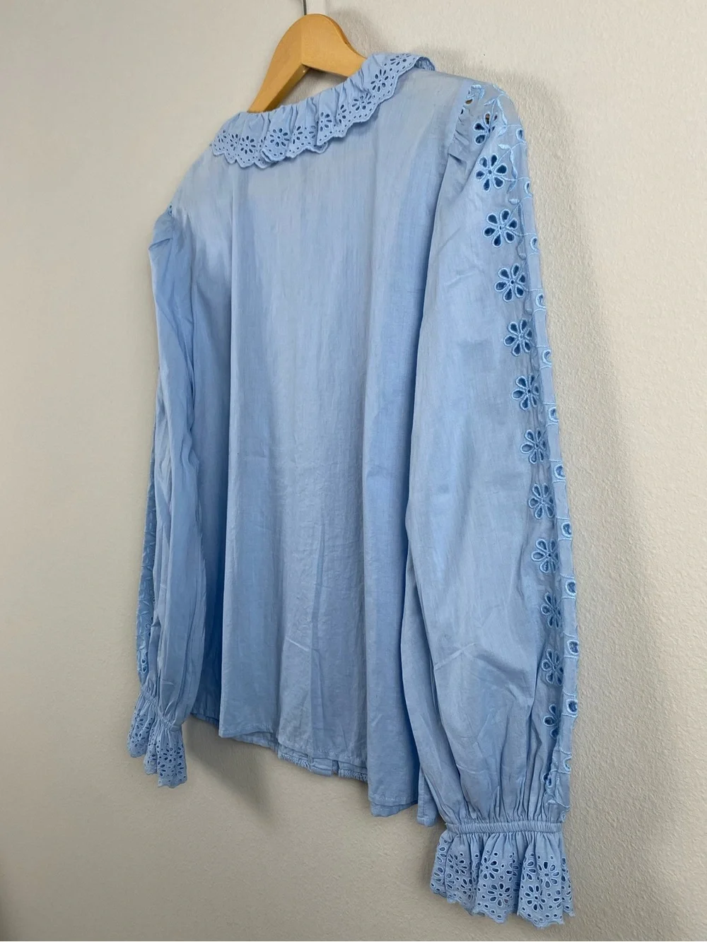 J. Crew Eyelet Trim Long Sleeve Button Up Shirt | Frozen Lake